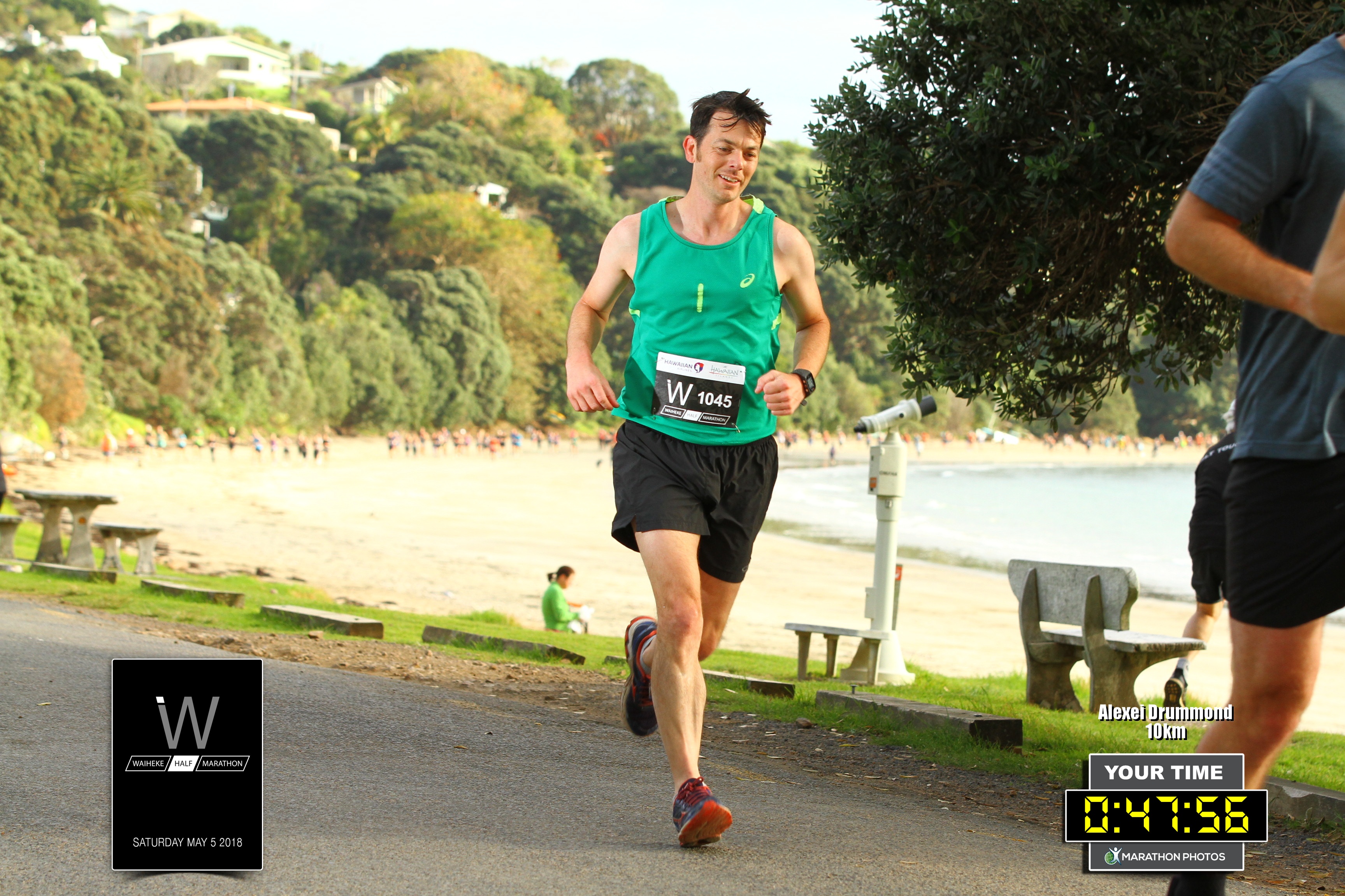 About 3.5km into the race running along Oneroa beach. You can make out the long line of runners on the beach behind me.